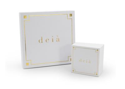 China Carimbo quente branco da caixa de presente rígida elegante da composição das caixas de cartão à venda