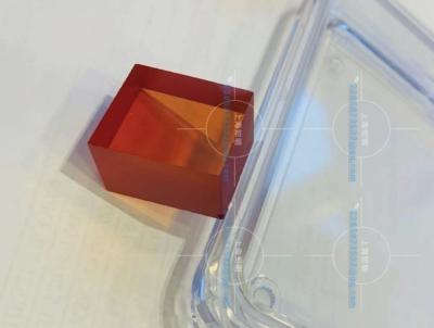 China Bloque cristalino artificial dopado de zafiro del cristal de zafiro del laser del alto rendimiento en venta