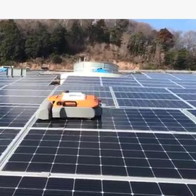 中国 Innovative And Efficient Solar Panel Cleaning Robot For Large Areas 720*720*210mm 販売のため