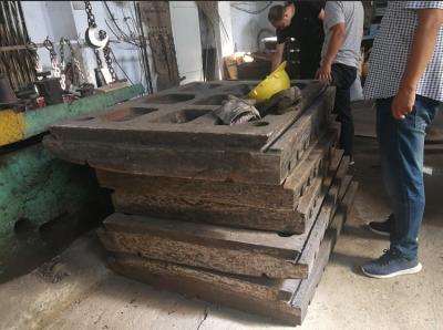 Китай Части каменной дробилки рабочей щеки запасные продается