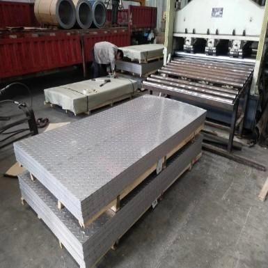 China La rayita 15m m 410 VAGOS de doblez inoxidables 2B NO.1 de la placa de acero laminó en venta