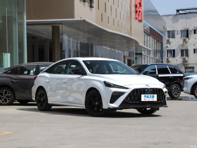 Chine Représentation compacte Front Drive Car Fuel Vehicle de berline de berline avec hayon arrière de l'essence MG5 à vendre