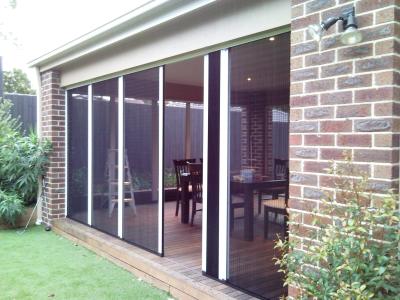 China Trackless pleated insect screen  / barrier free retractable flyscreen door for sale