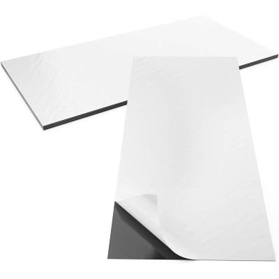 China Carpeta magnética flexible fuerte y blanca A3 A4 A5 pegatina magnética para parachoques en venta
