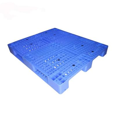 China 1300x1100 Injection Molded Plastic Pallets Rackable HDPE 3 Runners for sale