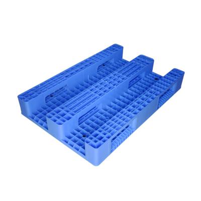 China HDPE Euro Plastic Pallets 1200 X 800 Large Plastic Pallet Three Runners for sale