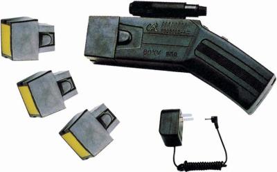 China Taser Gun With Laser Light (Three Cartridges) 800KV Stun gunPolice Anti Riot Device Long Distance Stun Guns Baton for sale