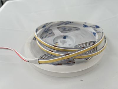 中国 Customizable 7019 Flex Led Tape 90Ra 5m No Voltage Drop COB LED Strip In Europe 販売のため