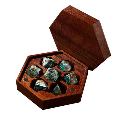 China Portable Antiwear Dice Box Set , Lightweight 7 Piece Polyhedral Dice Set for sale