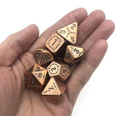 China Odorless Anti Wear Metal Dnd Dice Portable Size 16mm-22mm Black And White for sale