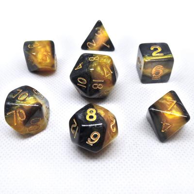 China Yellow And Black Marble Resin RPG Dice Desktop Game Dice Set for sale