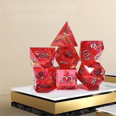 Cina Phantom red resin & foil gold Resin Boarding Dice Set Dragon and Dungeon in vendita