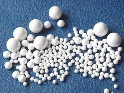 China 68% 80% 92% Al2o3 Alumina Ceramic Grinding Balls For Ball Mill Tunnel Kiln for sale