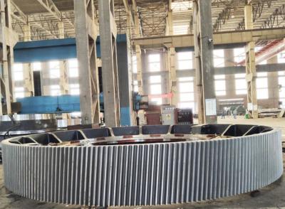 Chine 42CrMo acier 16000mm vitesse de périmètre de grand Ring Gear For Cement Mill et de four rotatoire à vendre