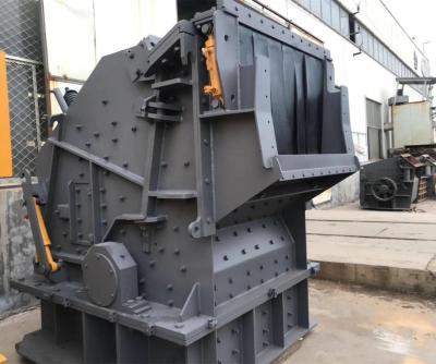 China Wechselstrommotor-Bergbau-Turbulenz-vertikale Prallmühle-Steinbrecher-Maschine zu verkaufen