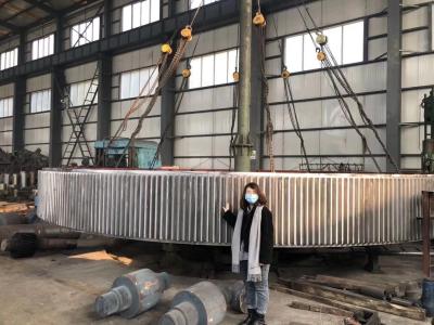 Китай Сверхмощный изготовитель кольца шестерни сушильщика 40CrMo завода цемента вращая и шестерни шпоры продается