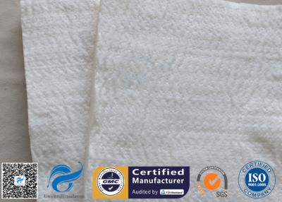 中国 高い無水ケイ酸のガラス繊維の針のマット25mmの1200℃白い防火扉の断熱毛布 販売のため