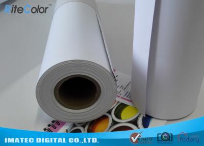 China Papel sintético imprimible mate de los PP, papel Rolls del polipropileno para la tinta del tinte en venta