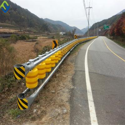 中国 道路の安全ハイウェーの交通ガードレールのローラーの障壁の反腐食 販売のため