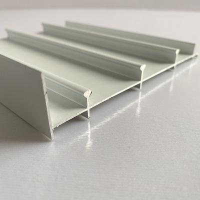 China Pulir con chorro de arena el polvo T4 cubrió los perfiles de aluminio para Windows en venta
