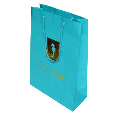 China Printed Blue Paper Bag Single Color Foil Stamping Logo Small Middle Large Hand Tie Rope Handle Jewelry Gift Packaging en venta