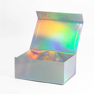 China Pendant Holographic Paper Box Silver Magnetic Closure Folded Packaging Box for sale