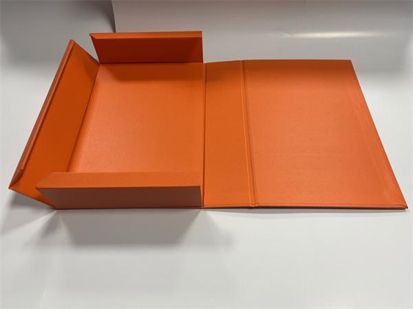 Quality Sturdy Collapsible Paper Box With Magnetic Closure Rectangular Cardboard for sale