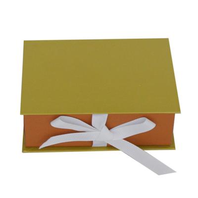 China Printing Flap Recycled Paper Gift Box Cardboard Jewellery Packaging With Ribbon for sale