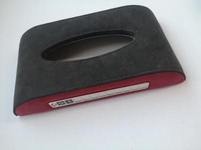 Chine Support en cuir de boîte de tissu de voiture faite sur commande à extrémité élevé de Microfiber fait main avec le bâton d'étiquette en métal à vendre