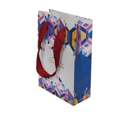China Art Recycled Paper Christmas Gift colorido empaqueta hecho a mano impreso con las manijas en venta