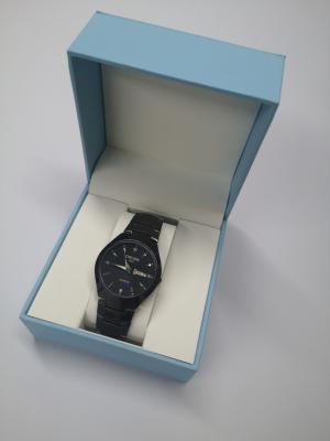 China Las cajas de reloj personalizadas de cuero azules de la PU ajustan el logotipo grabado en relieve en venta