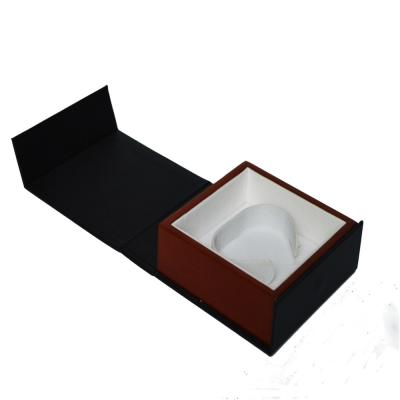 China MDF Wooden Bracelet Paper Jewelry Gift Boxes Magnetic Closure Spray Painting for sale