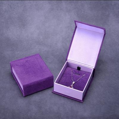 China Velvet Cardboard Jewelry Box Pendant Necklace Bracelet Book Shape Magnetic Closing Style for sale