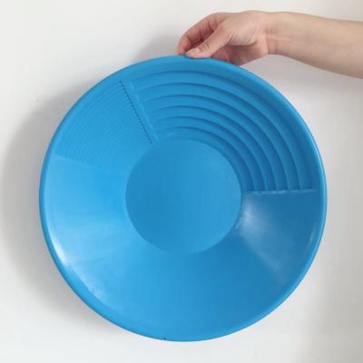 China Oasis  PP Plastic Round Gold Mining Pan Gold Pan Gold Panning Dish 380*380 mm for sale