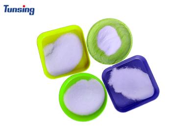 中国 高い付着の熱い溶解の接着剤は生地/織物のためのTranslucentcolorを小球形にします 販売のため