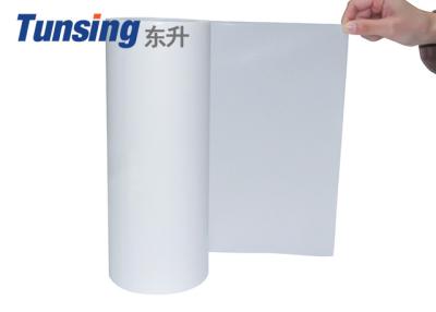 Chine Dureté chaude de la basse température 97 de polyuréthane de film adhésif de fonte du tissu TPU de PVC à vendre