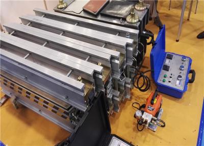 中国 自動制御箱が付いている1200mmの長方形のコンベヤー ベルトの加硫装置 販売のため