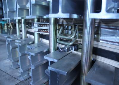 Chine Machine de vulcanisation de ceinture de prise de Harting, machine de vulcanisation chaude 1500×700 à vendre