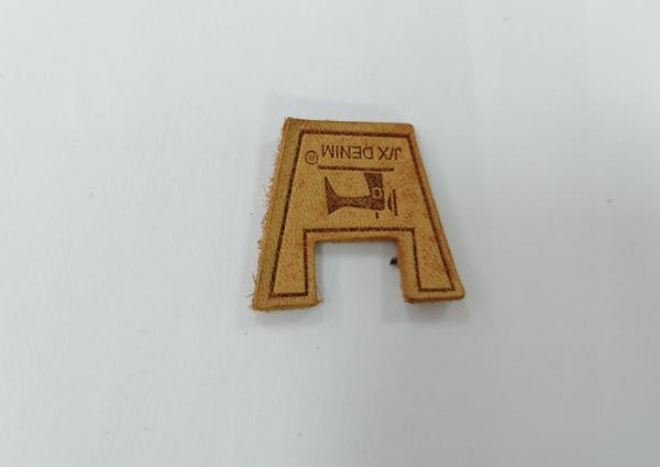 Sew On Clothing Genuine Leather Patches Embossed Logo For Garment