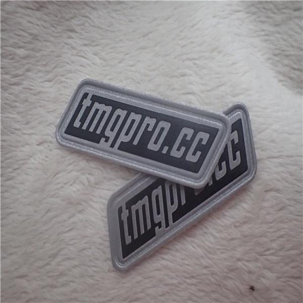 Outdoor Men Clothing Reflective PU Leather Patches High Frequency Sewing Line