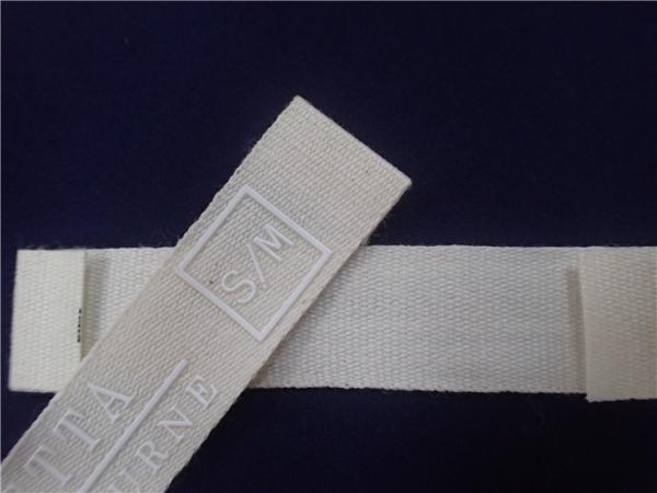 White Printed Fabric Labels With Silicone Logo For Sports Clothing Patches