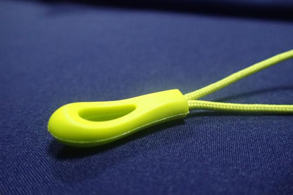 Non - Toxic Rubber Zipper Puller TPU With Polyester Cord Easy To Shape