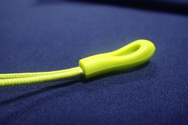 Non - Toxic Rubber Zipper Puller TPU With Polyester Cord Easy To Shape