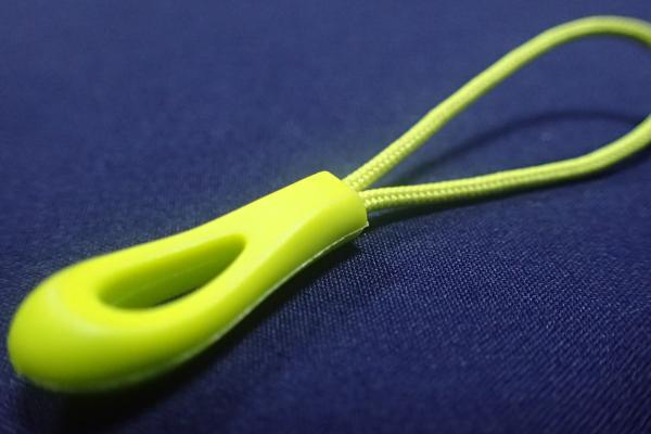 Non - Toxic Rubber Zipper Puller TPU With Polyester Cord Easy To Shape