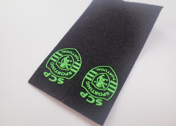 Embossed Felt Backing Injection Rubber Custom Clothing Patches