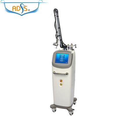 China sistema quirúrgico del laser del CO2 10600nm, máquina del laser del retiro de la cicatriz del acné en venta