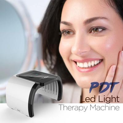 China Pdt führte 7 Farben geführte Lichttherapie-Gesichts-Maschine Pdt führte helle Akne-Behandlungs-Gesichtsgerät zu verkaufen