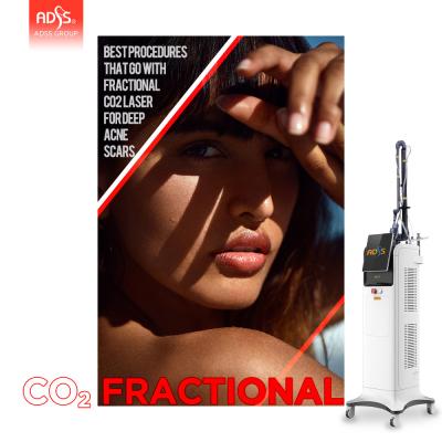 China Acne Scar Removal Fractional CO2 Laser Machine Air Cooling 2 Year Warranty for sale