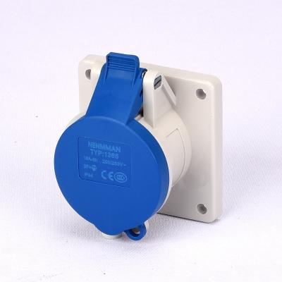 China Industrial IP44 16A 230 Volt Thread Lock Panel Mounted Socket Single Phase for sale