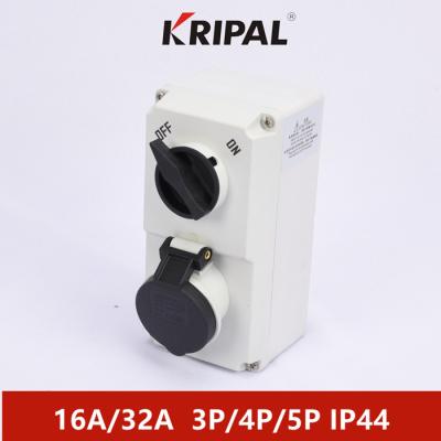 China IP44 32A Industrial Power Switched Socket Three Phase With Mechanical Interlock for sale